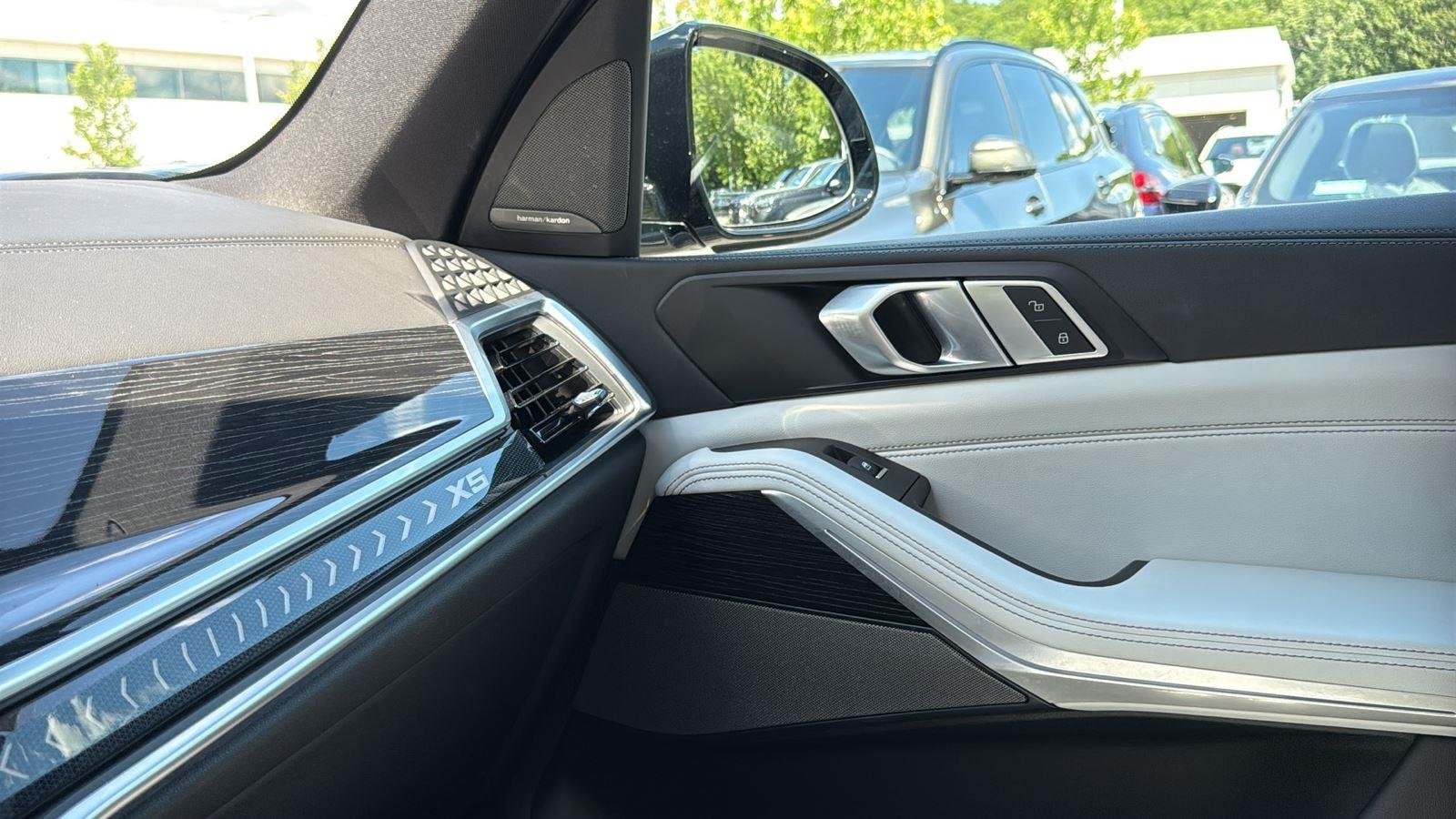 Used 2024 Skyscraper Grey Metallic BMW xDrive50e image 19