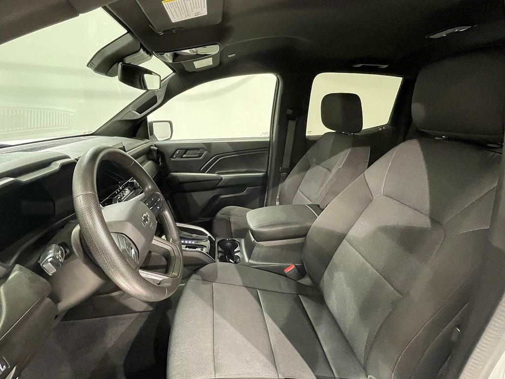 Used 2023 White Chevrolet Trail Boss image 3