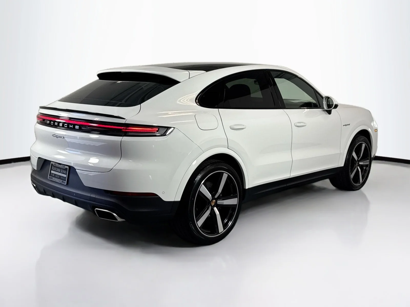 2025 Porsche Cayenne Coup E-Hybrid - Photo 9
