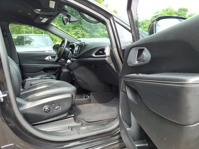 2018 Chrysler Pacifica Touring L Plus - Photo 11