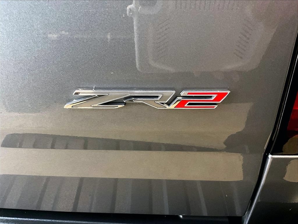 Used 2021 SATIN STEEL METALLIC Chevrolet 4WD ZR2 image 29