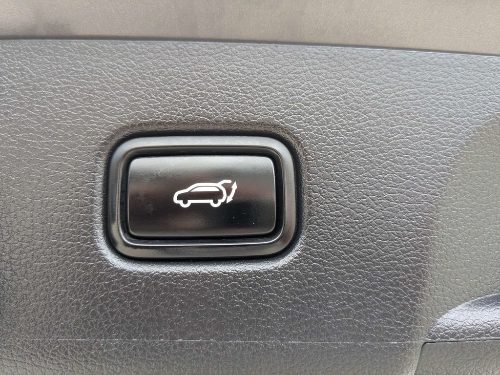 Used 2022 Green Hyundai Calligraphy image 13