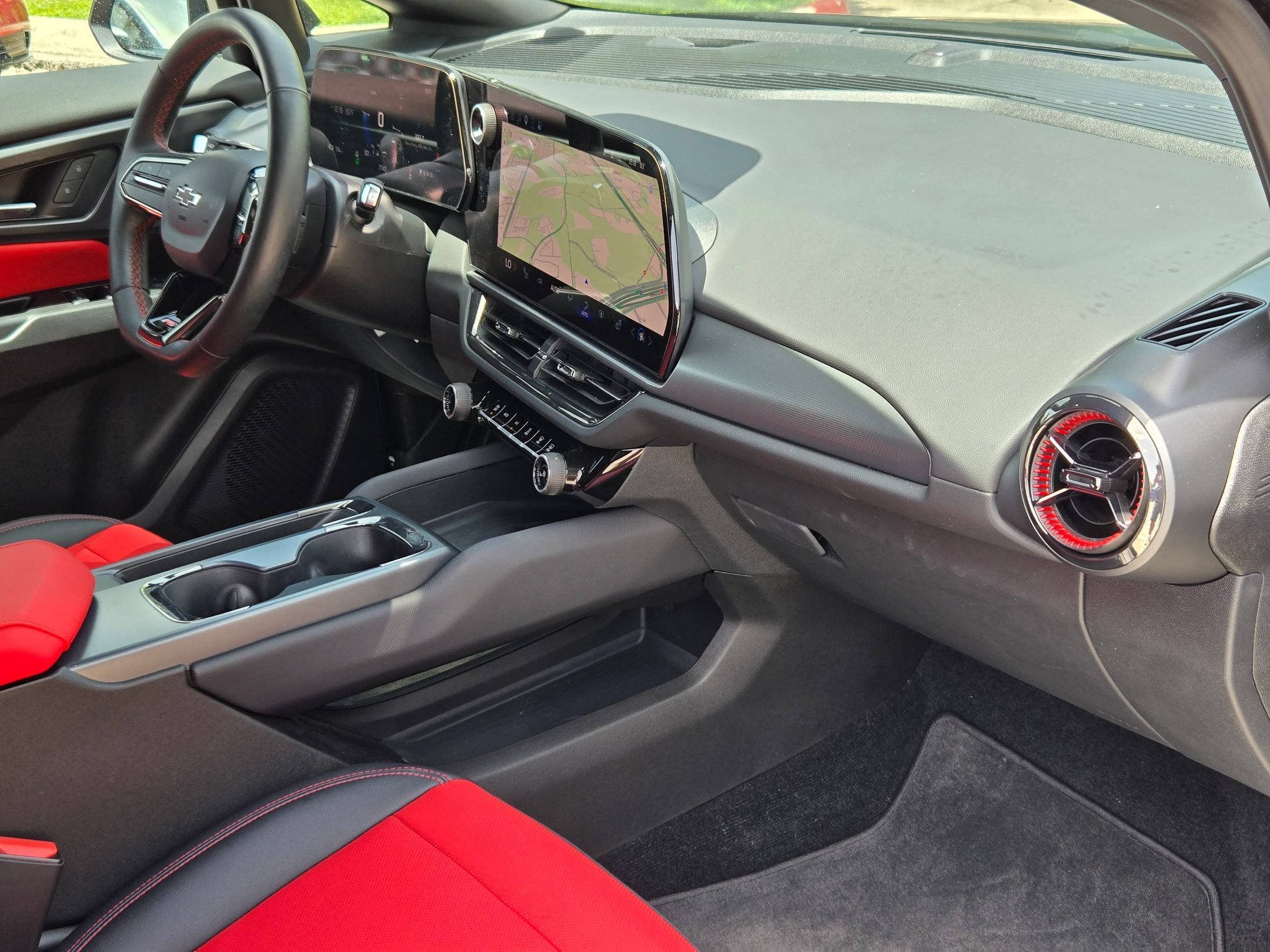 Used 2025 Black Chevrolet RS image 29