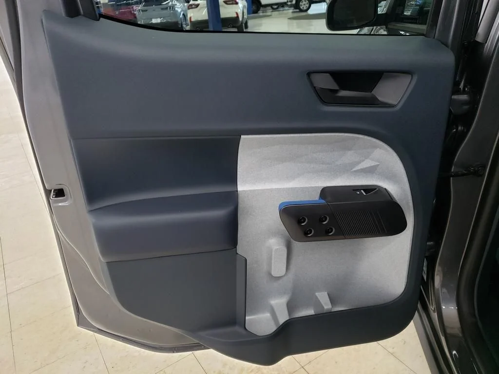 New 2025 Carbonized Gray Metallic Ford XLT image 12