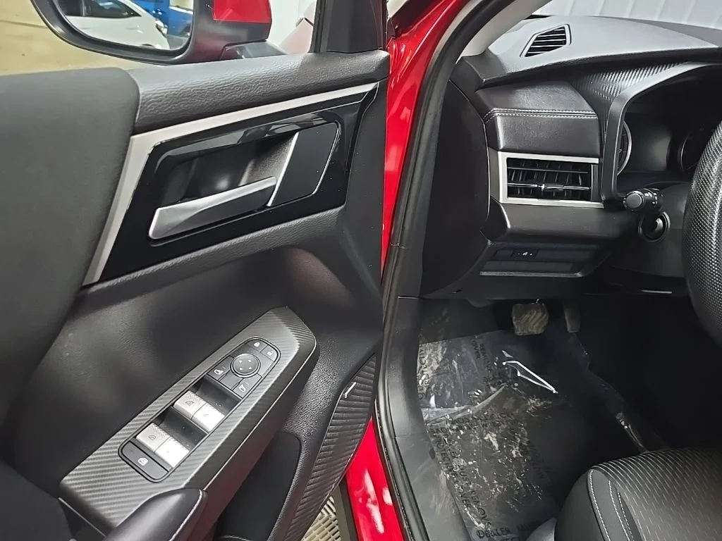 Used 2025 Red Diamond Mitsubishi ES image 33