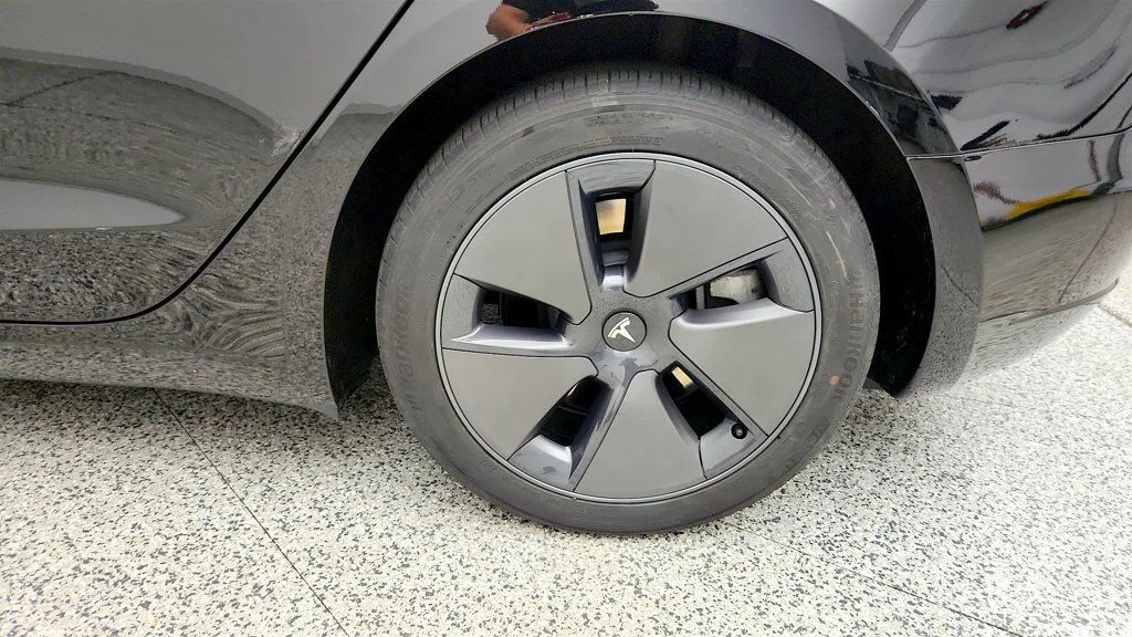Used 2023 Solid Black Tesla RWD image 9