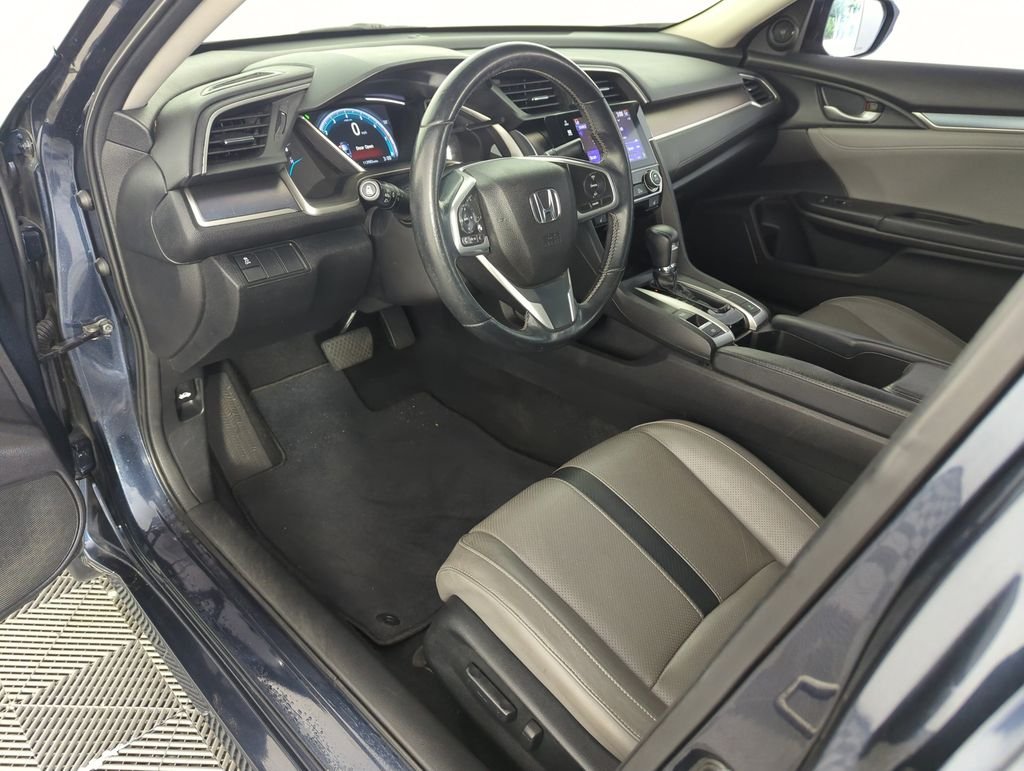 Used 2017  Honda EX-L image 11