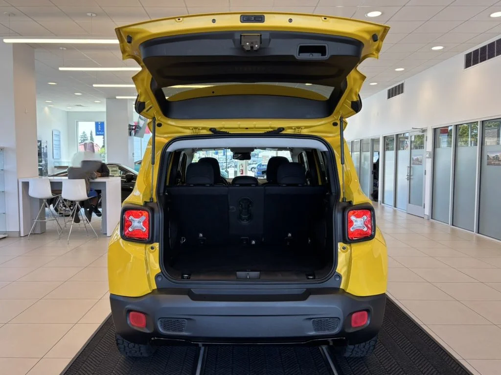 Used 2017 Yellow Jeep Latitude image 8