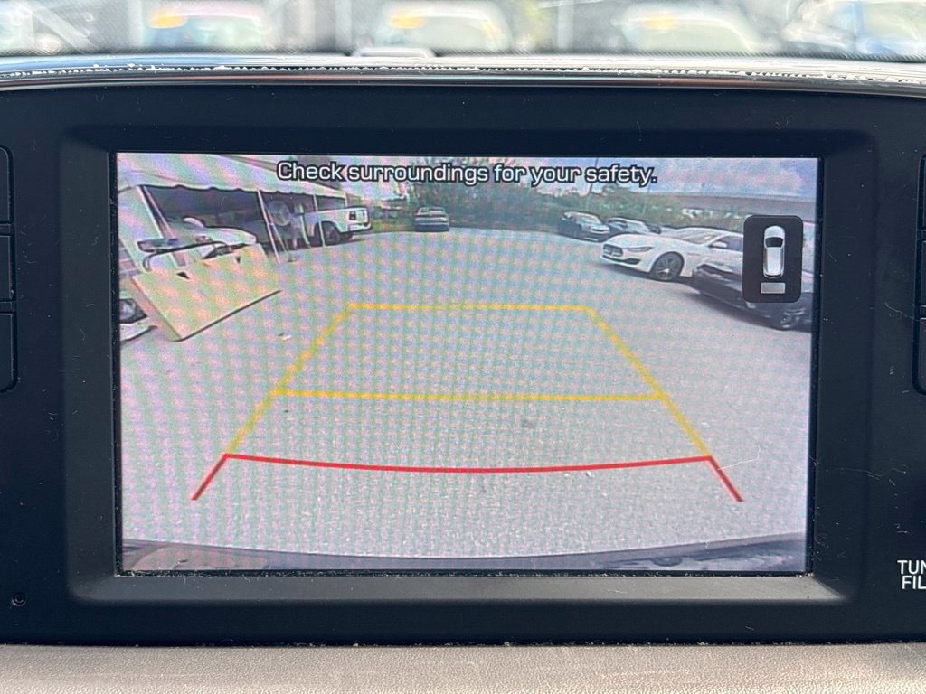 Used 2020 Black Hyundai SEL image 27