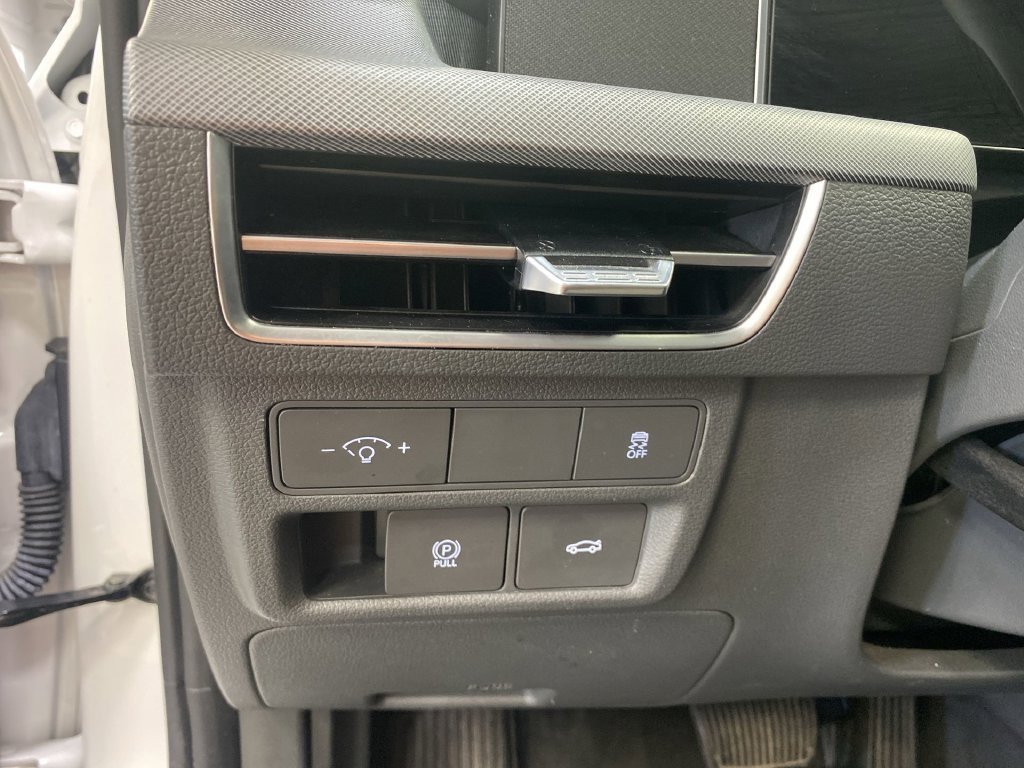 2025 Hyundai Sonata SEL - Photo 23
