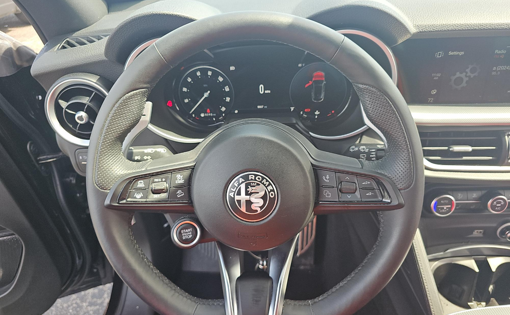 Used 2025 Black Alfa Romeo Veloce image 3