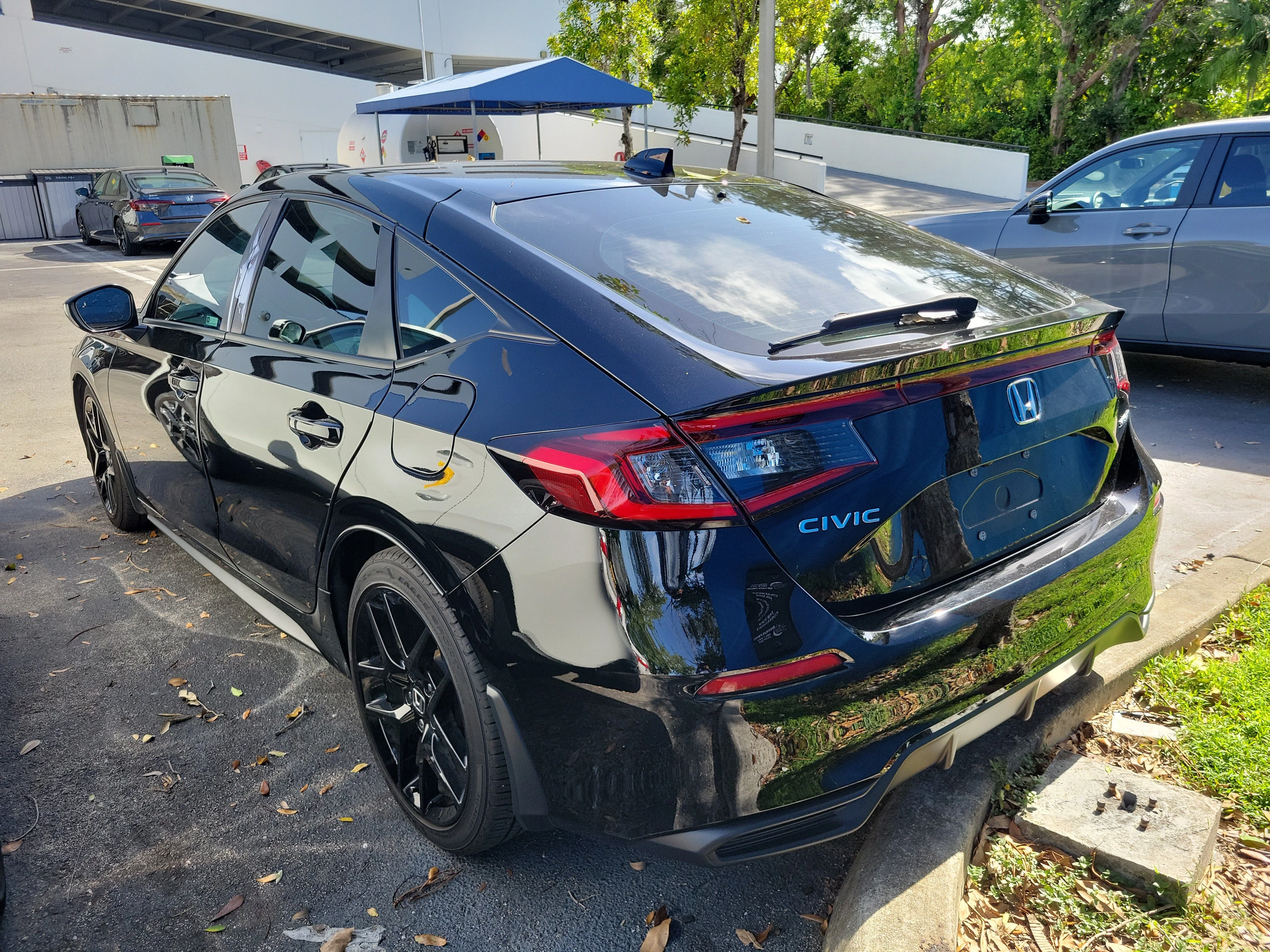 Used 2025 Crystal Black Pearl Honda Sport image 4