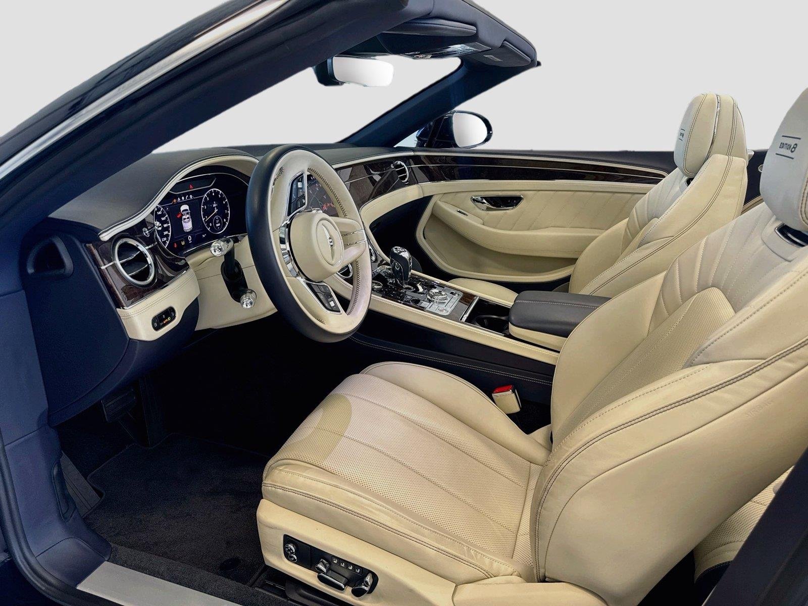 Used 2024 Dark Sapphire Metallic Bentley GT V8 image 22