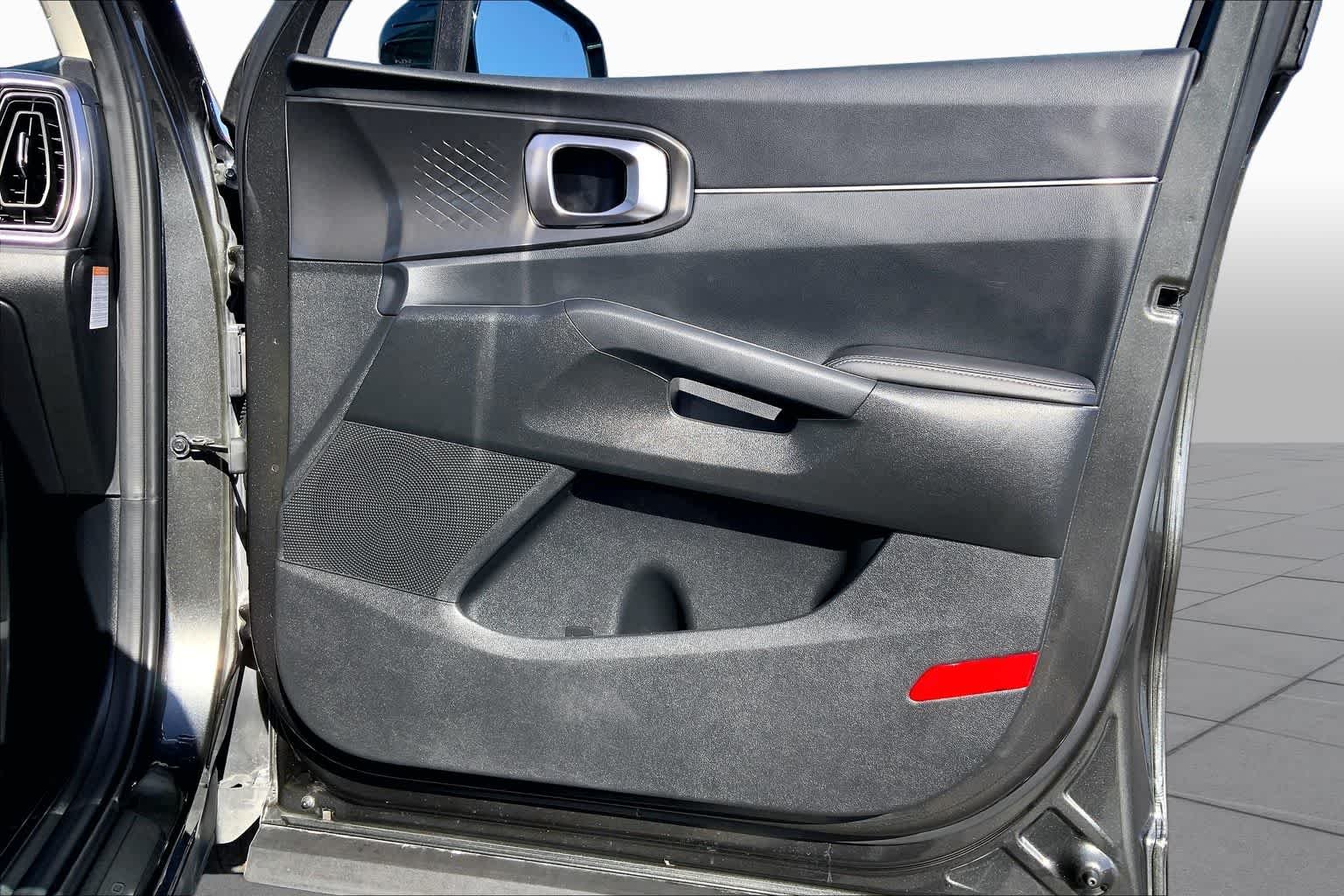Used 2025 Interstellar Gray Kia EX image 23