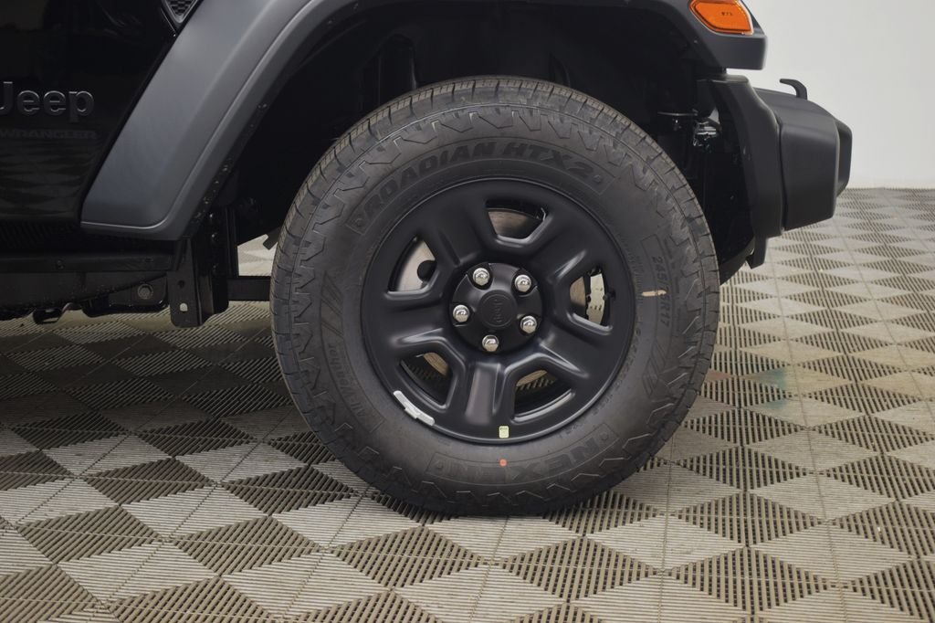 New 2026 Black Clear-Coat Exterior Paint Jeep Sport image 9