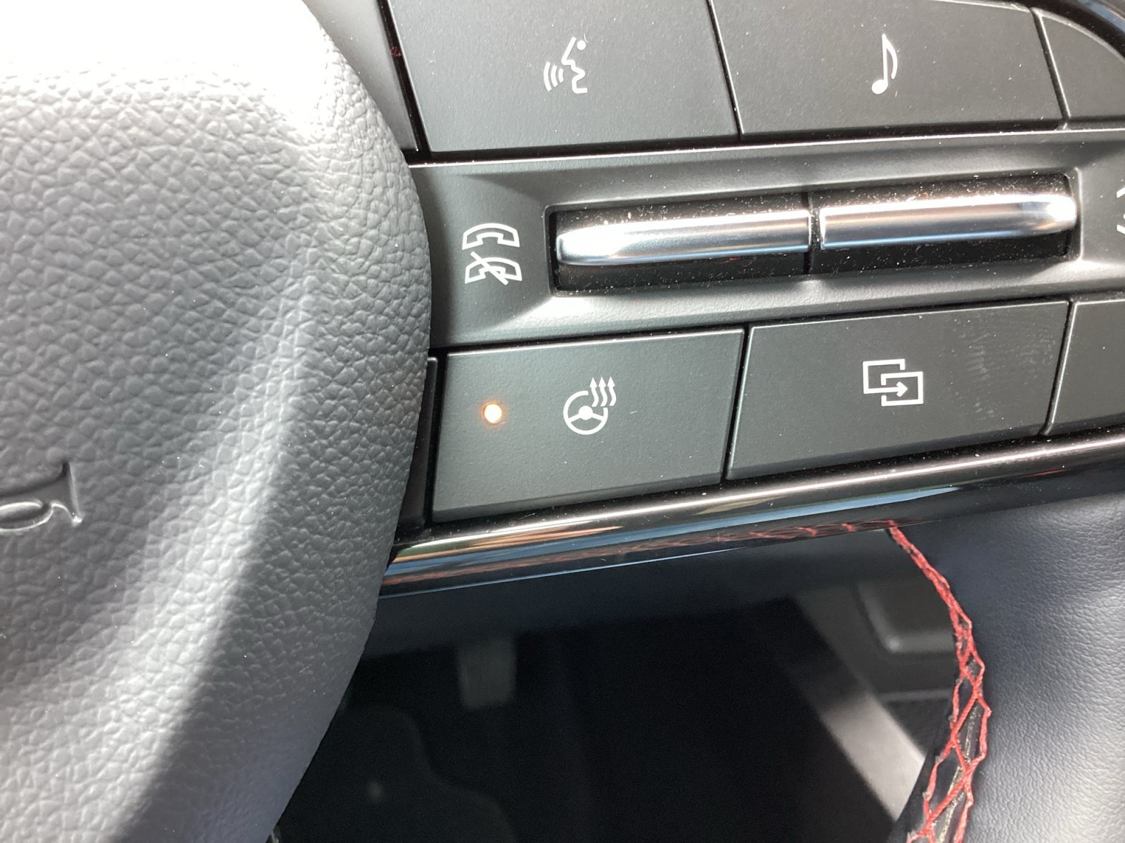 Used 2025 Radiant Red Tintcoat Chevrolet RS image 28