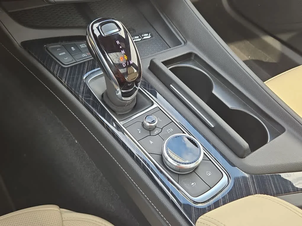 2025 Cadillac CT5 Premium Luxury - Photo 13