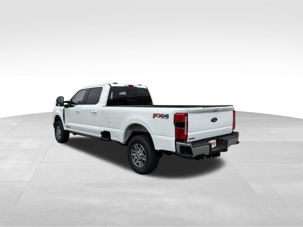 New 2026 Oxford White Ford F-250® Lariat® image 10