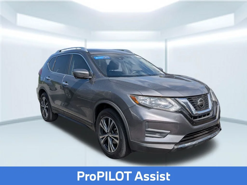 Used 2020 Gray Nissan SV image 6