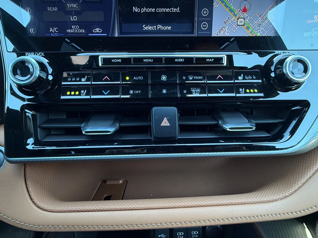 Used 2021 Blue Toyota Platinum image 20