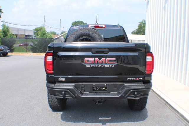 Used 2024 Onyx Black GMC 4WD AT4X image 18