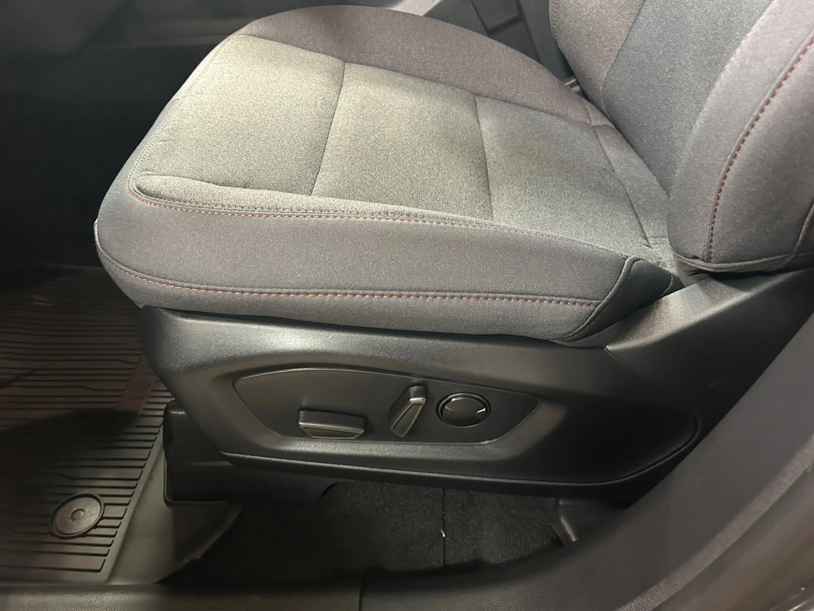 New 2026 Carbonized Grey Metallic Ford Active w/200A Pkg image 15