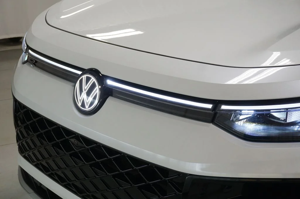 New 2026 Opal White Volkswagen 2.0T SEL R-Line Turbo image 36