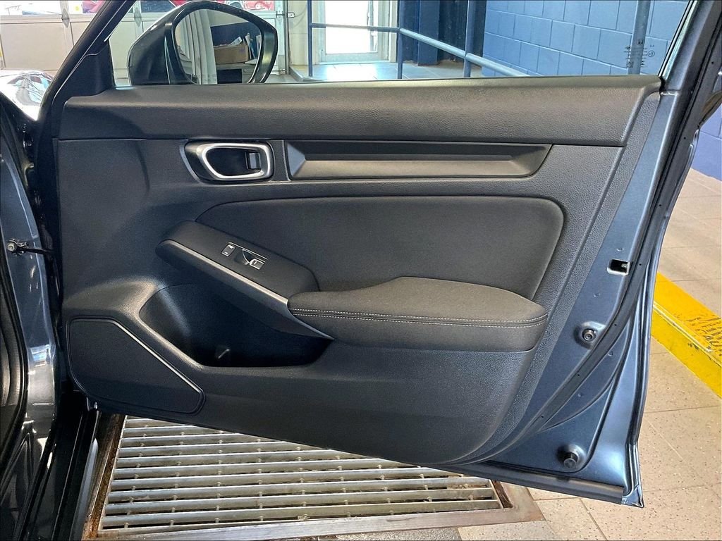 Used 2025 Gray Honda Sport image 11