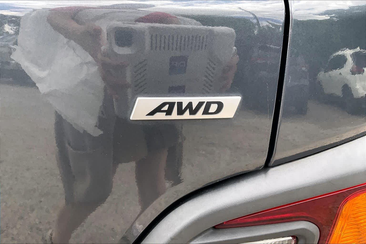 Used 2019 Thunder Gray Hyundai SE image 10