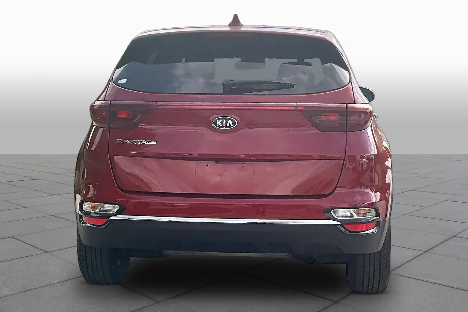 Used 2022 Hyper Red Kia LX image 5