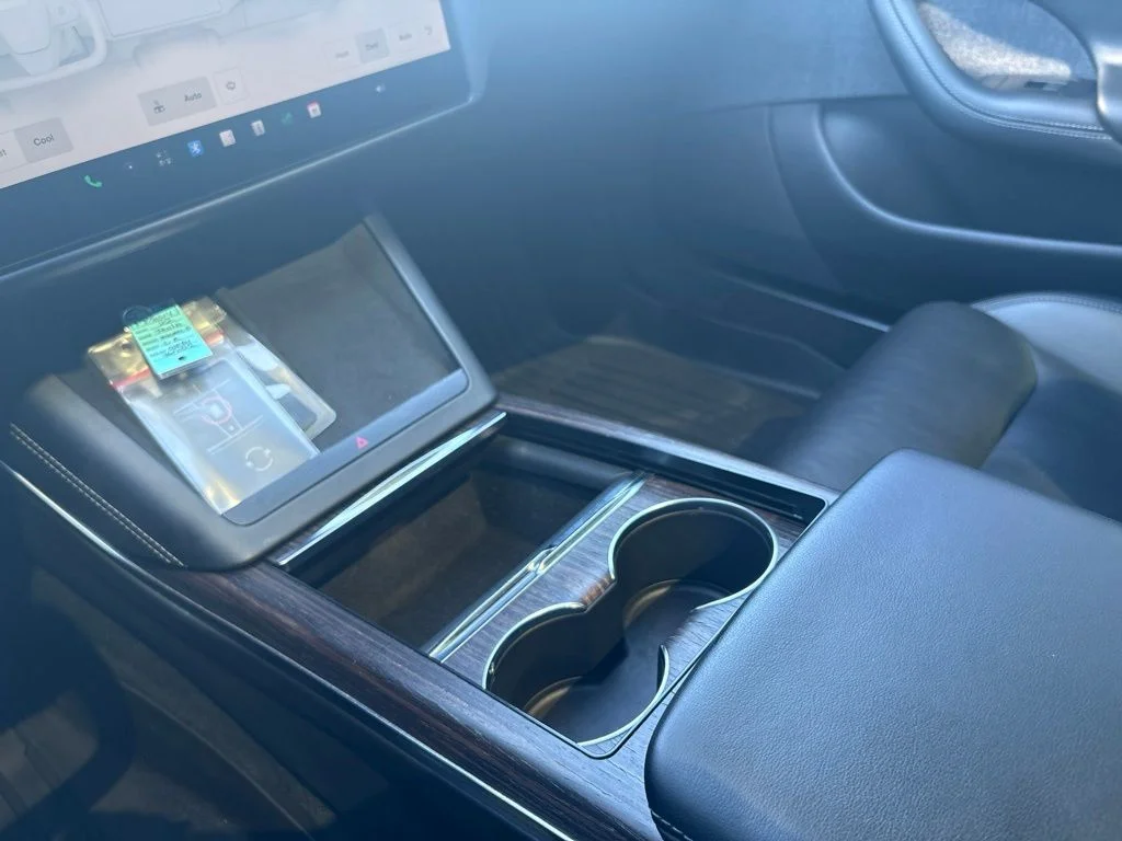 Used 2022 Gray Tesla LONG RANGE image 22