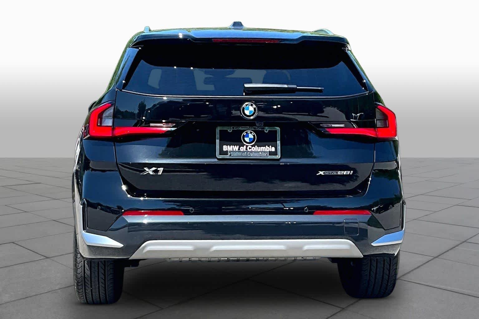 Certified Used 2025 Black Sapphire Metallic BMW xDrive28i image 4