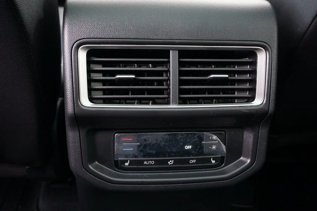 New 2026 Black Volkswagen 2.0T SEL image 33
