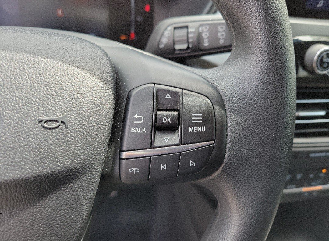 Used 2025 Oxford White Ford Active image 24