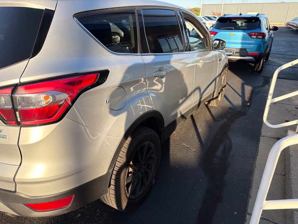 Used 2017 Silver Ford SE image 9