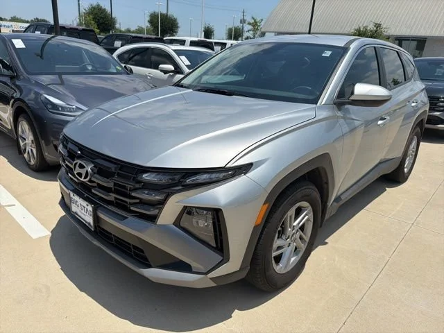 2026 Hyundai Tucson SE FWD's photo