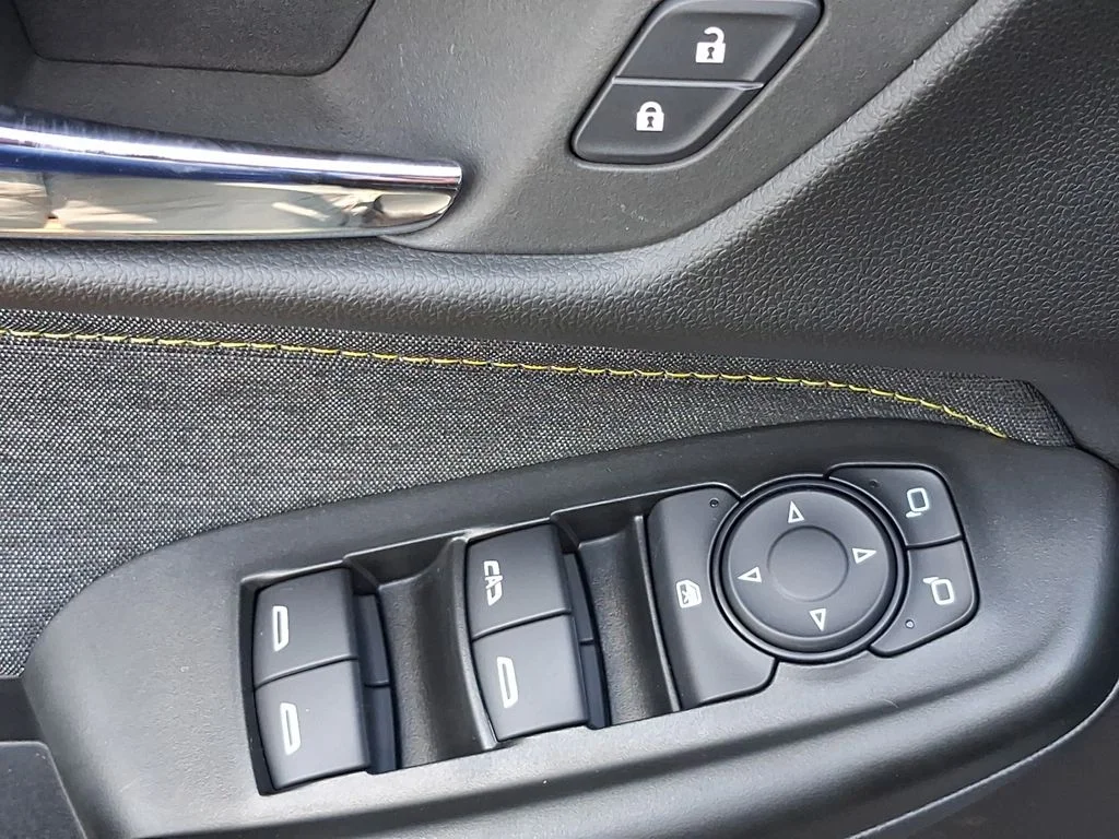 Used 2024 Sterling Gray Metallic Chevrolet ACTIV image 14