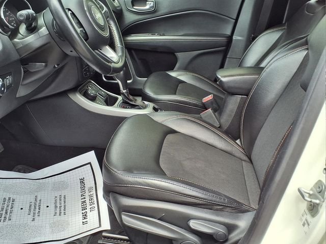 Used 2020 White Jeep Latitude image 14