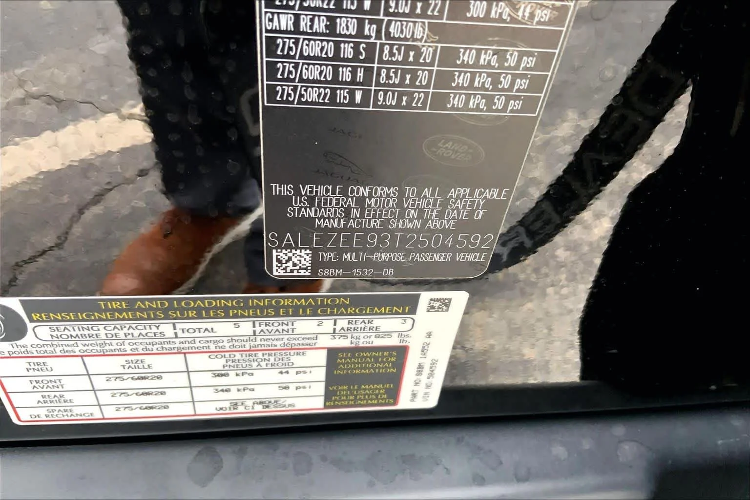 2026 Land Rover Defender OCTA Black - Photo 11
