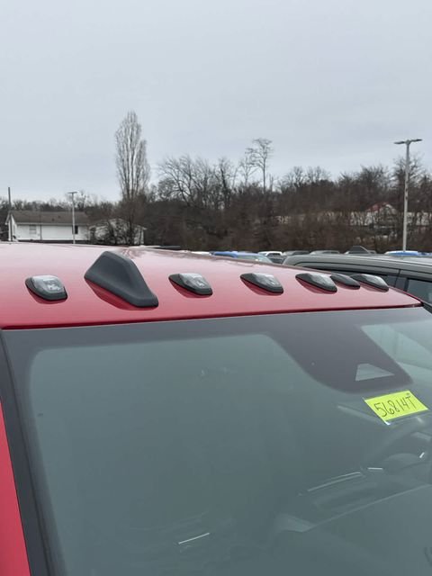 New 2026 Molten Red Pearl-Coat Exterior Paint RAM Tradesman image 8