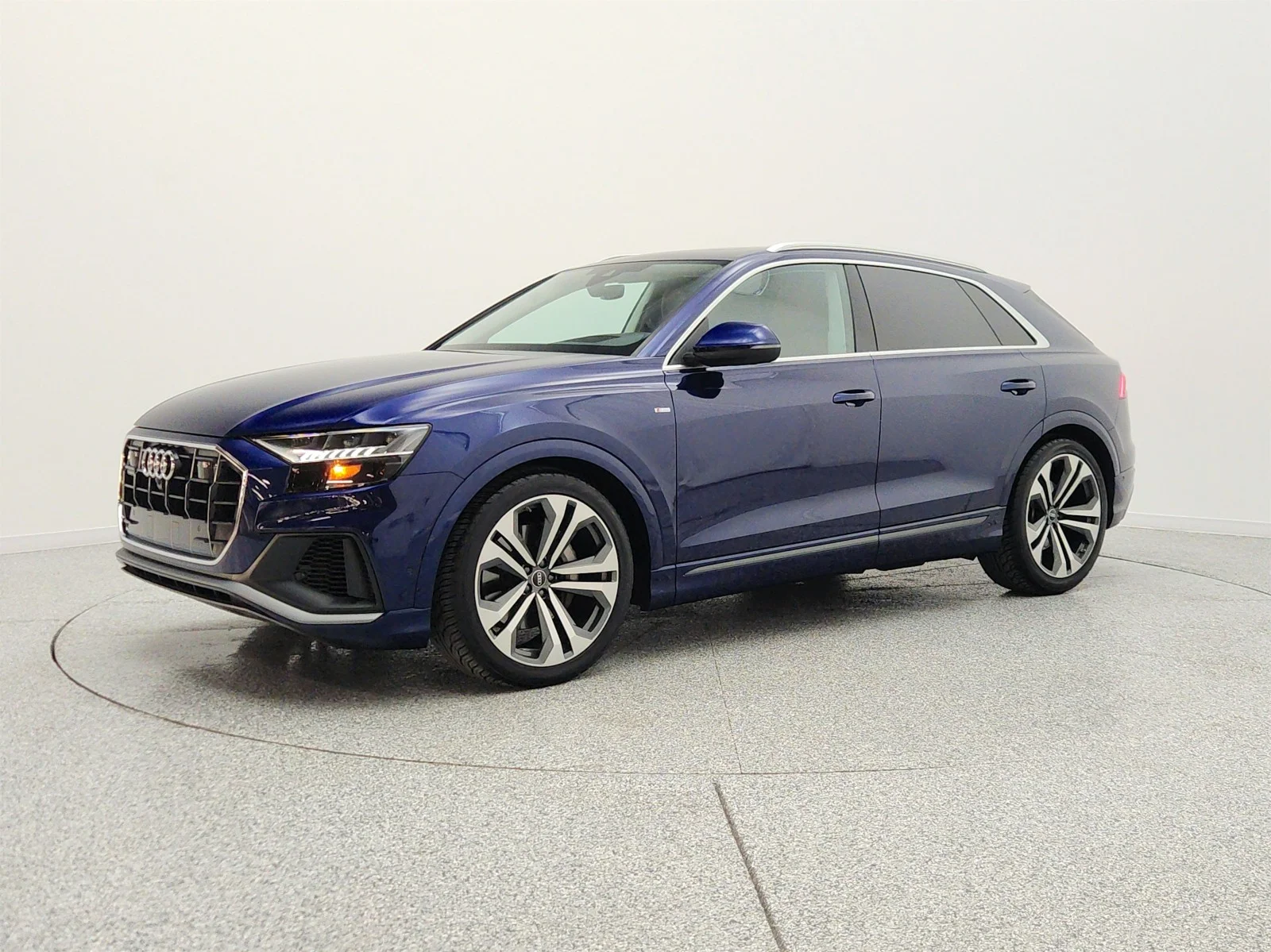 2022 Audi Q8 55 Prestige Tiptonic quattro's photo
