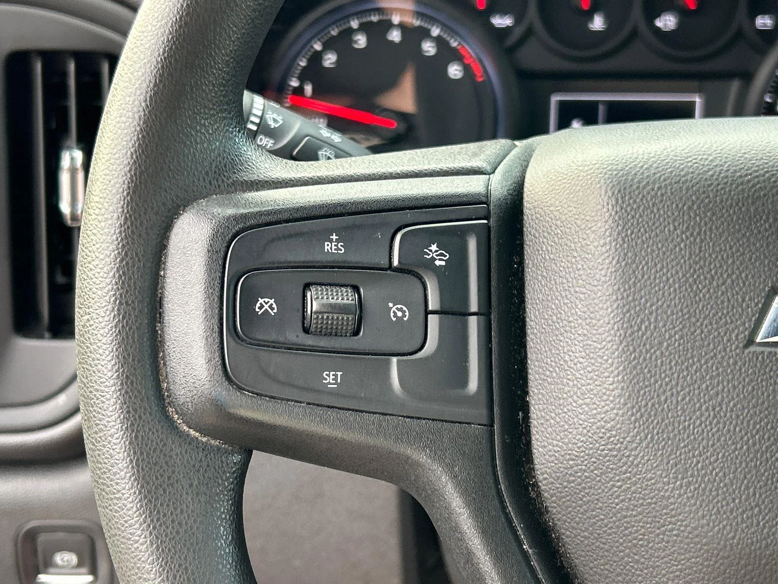 Used 2024 Summit White Chevrolet Custom Trail Boss image 30