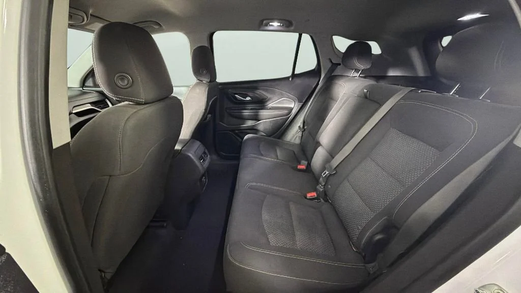 Used 2023 Summit White GMC SLE image 25