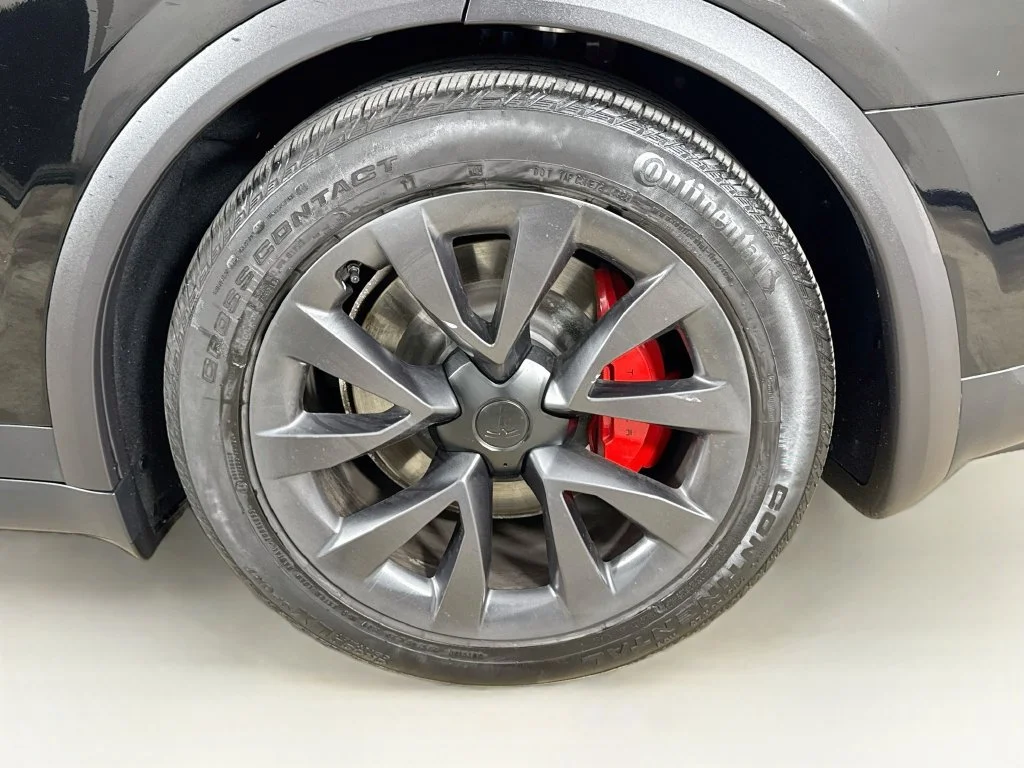 Used 2024 Black Tesla Plaid image 32