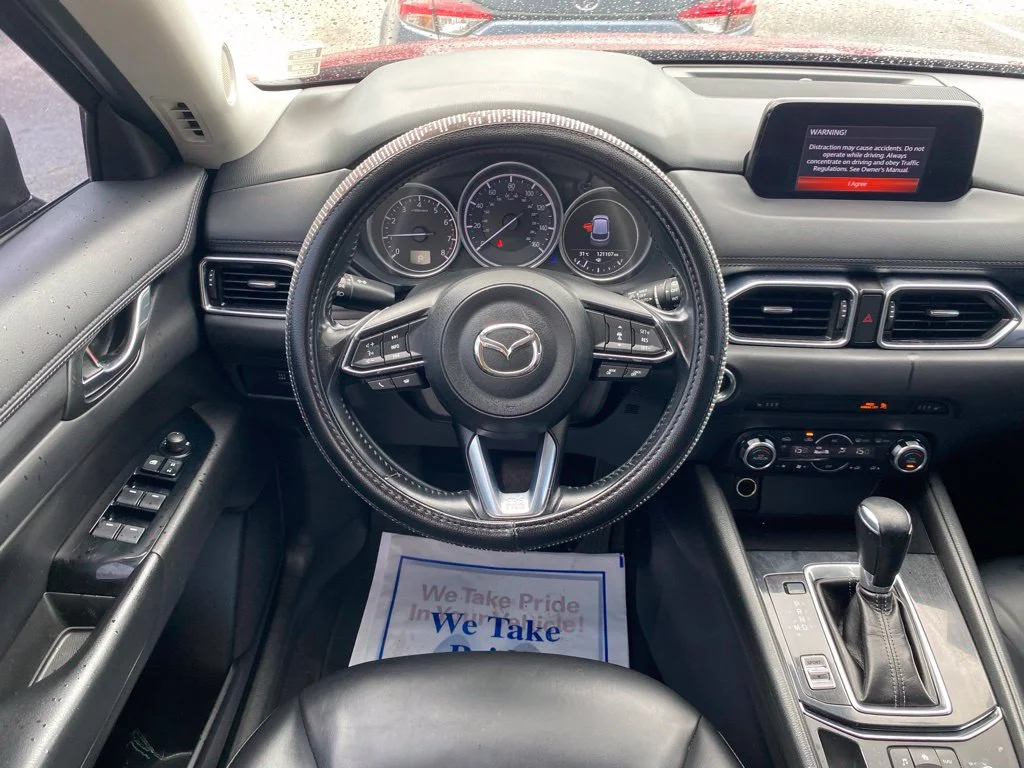 Used 2018 Red Mazda Touring image 9