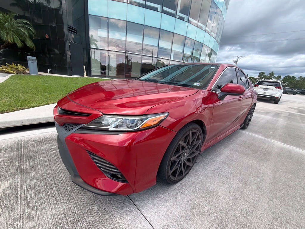 Used 2020 Red Toyota  image 4