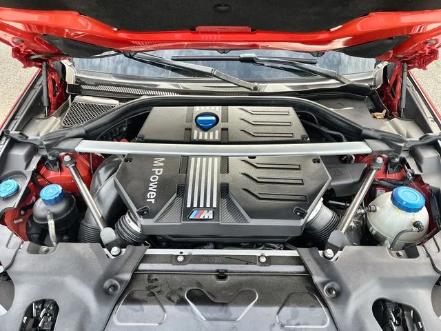 Used 2022 Red BMW M image 19