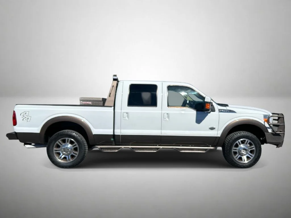 Used 2016 White Ford King Ranch image 2