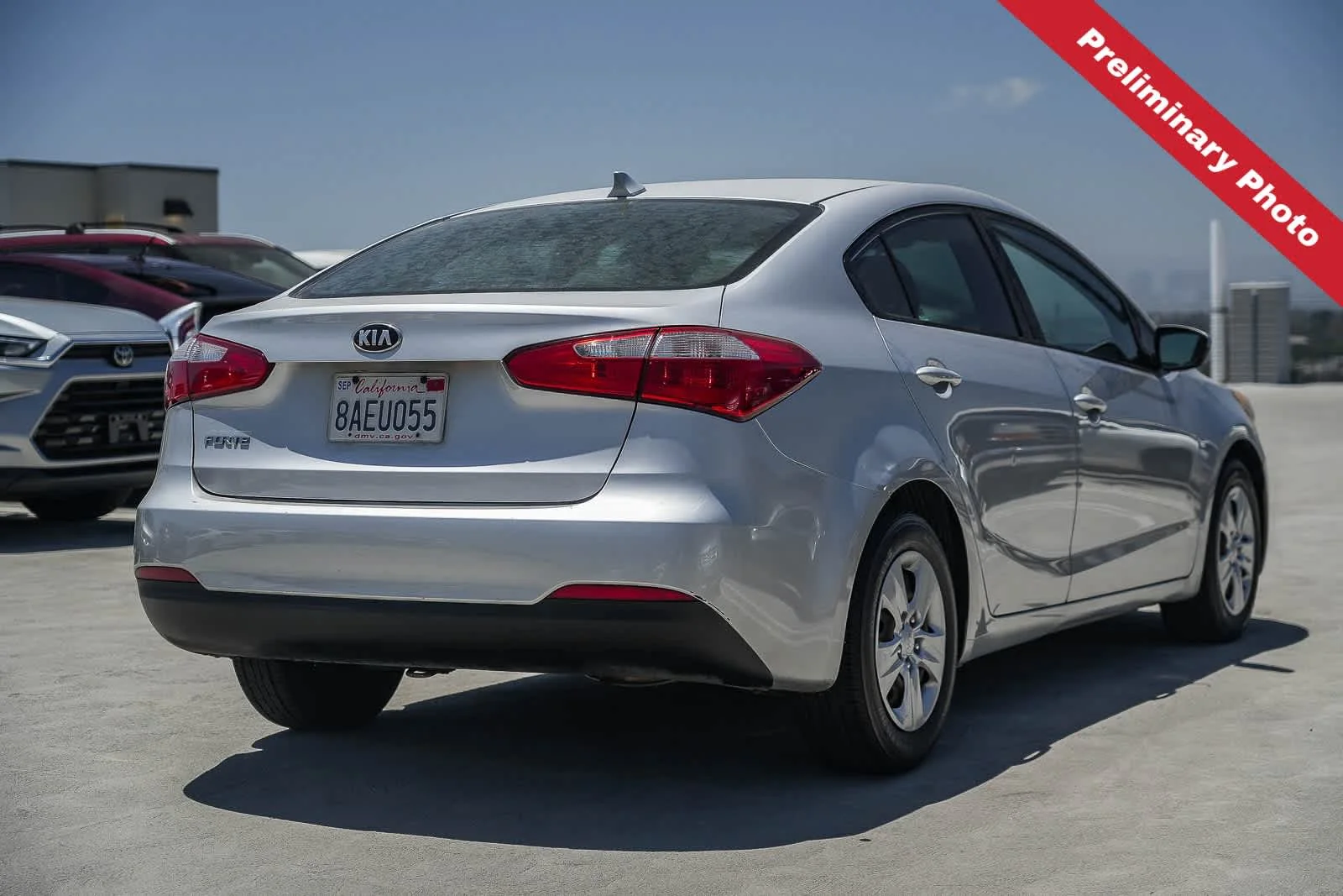 Used 2016 Silky Silver Kia LX image 6