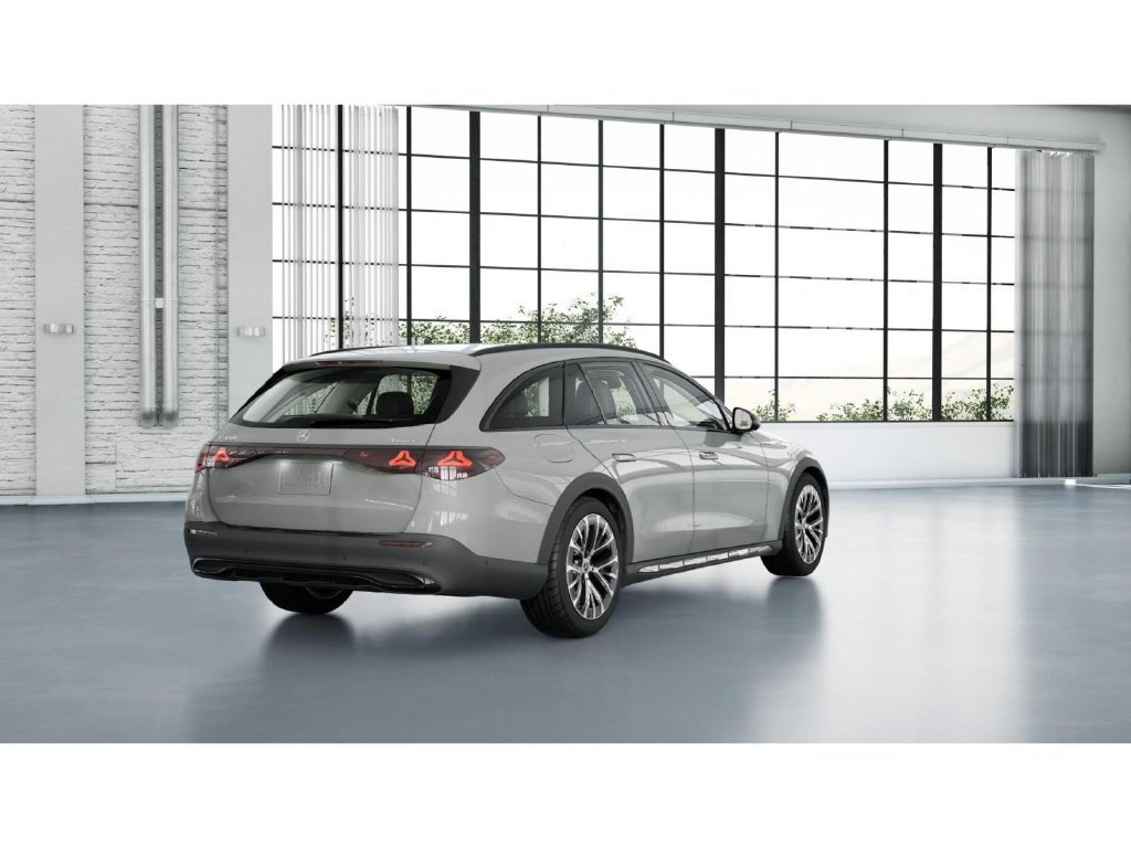 Certified Used 2025 MANUFAKTUR Alpine Grey Mercedes-Benz  image 22